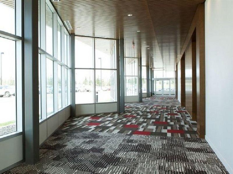 Grey Eagle Resort YYC Eksteriør bilde