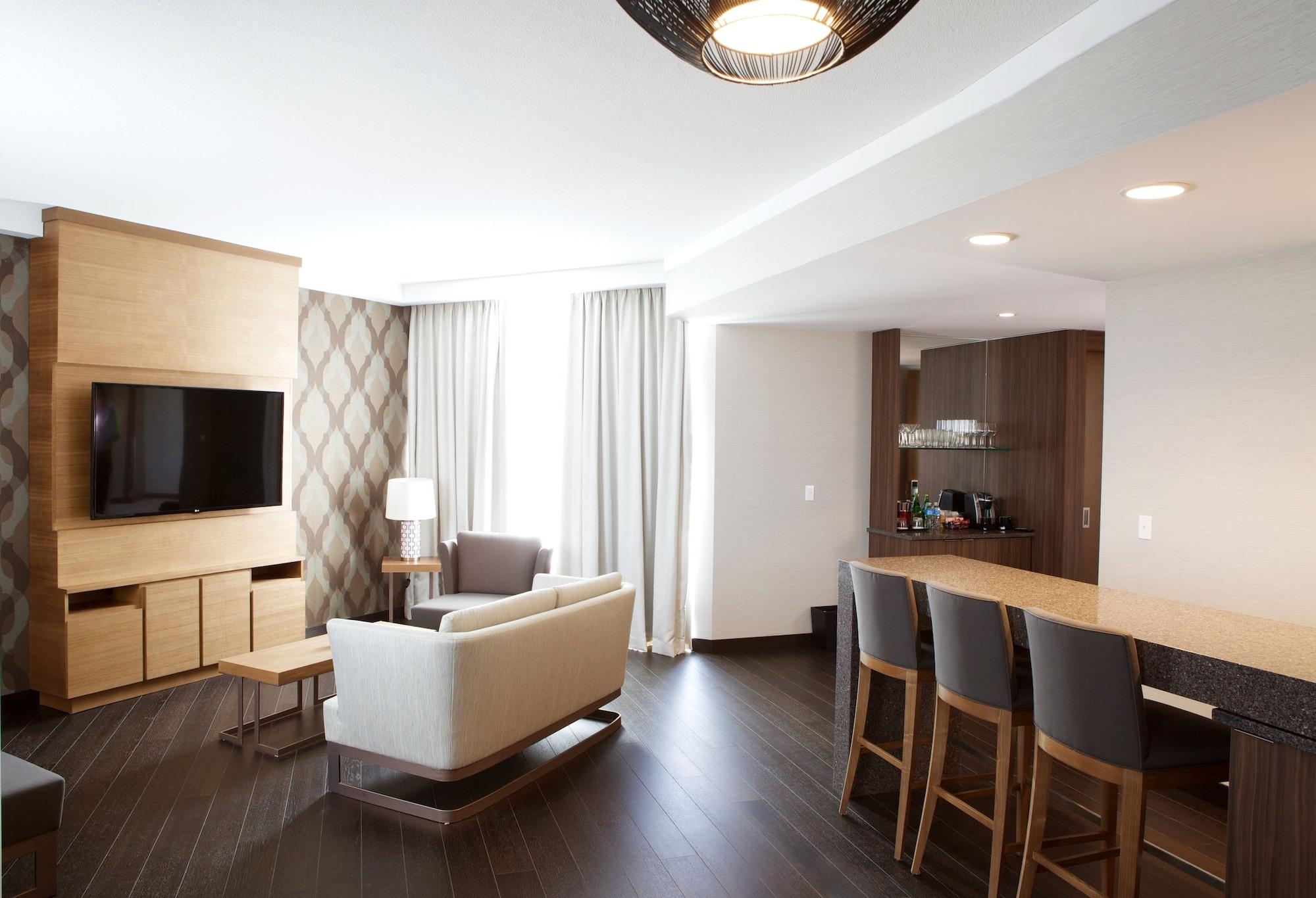 Grey Eagle Resort YYC Eksteriør bilde