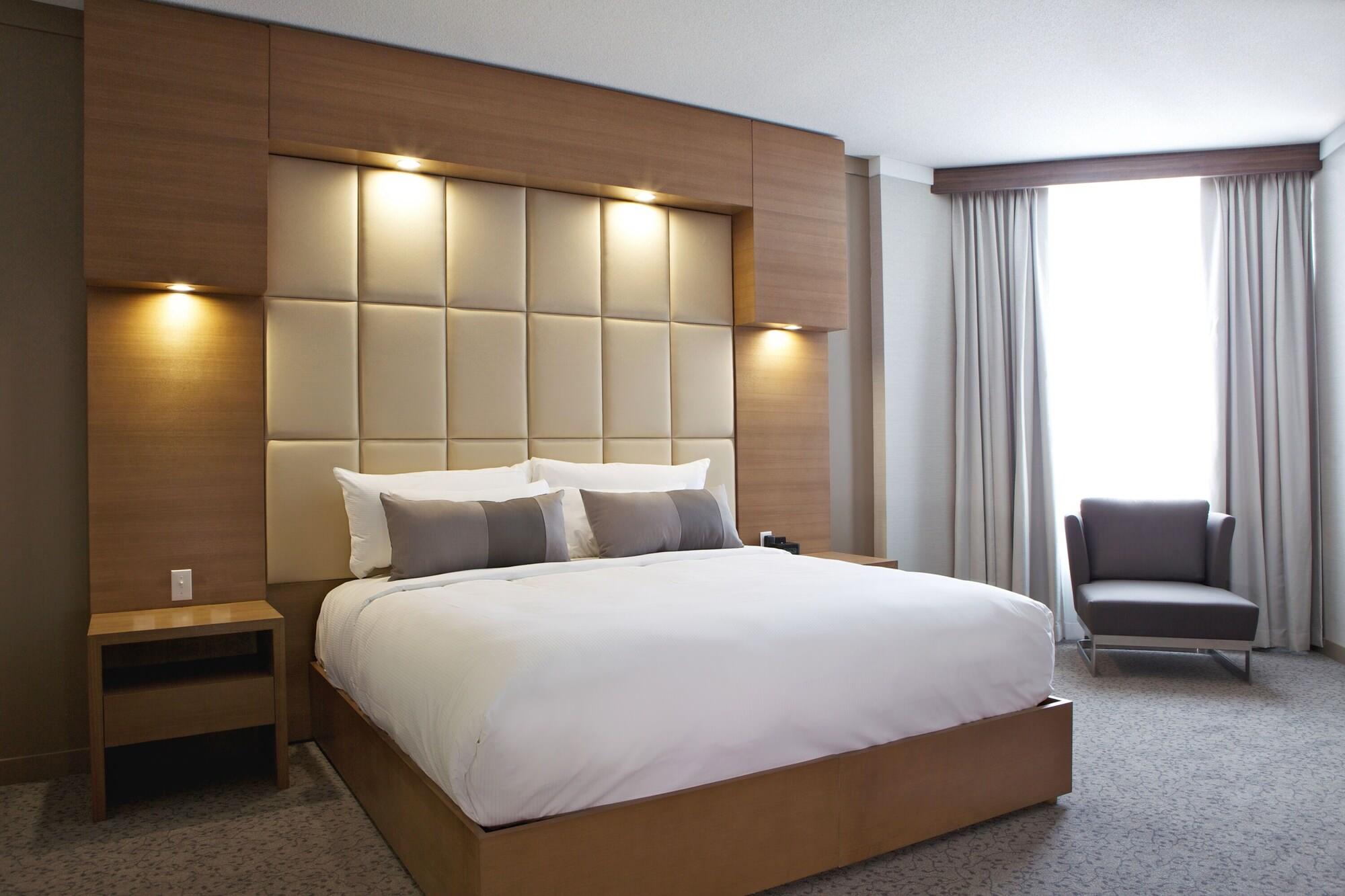 Grey Eagle Resort YYC Eksteriør bilde