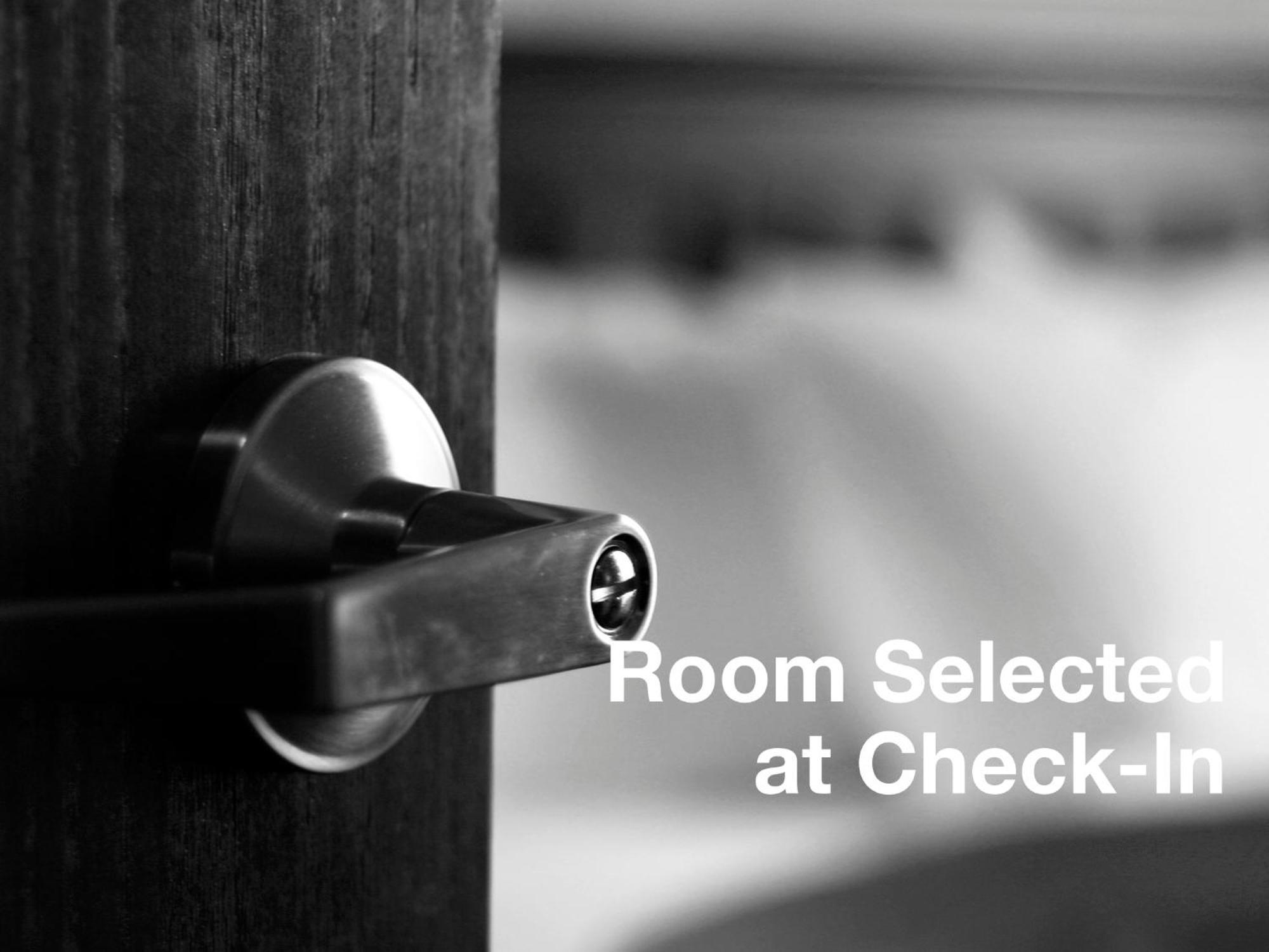 Grey Eagle Resort YYC Eksteriør bilde
